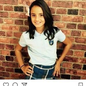 Meet your Posher, Derrick